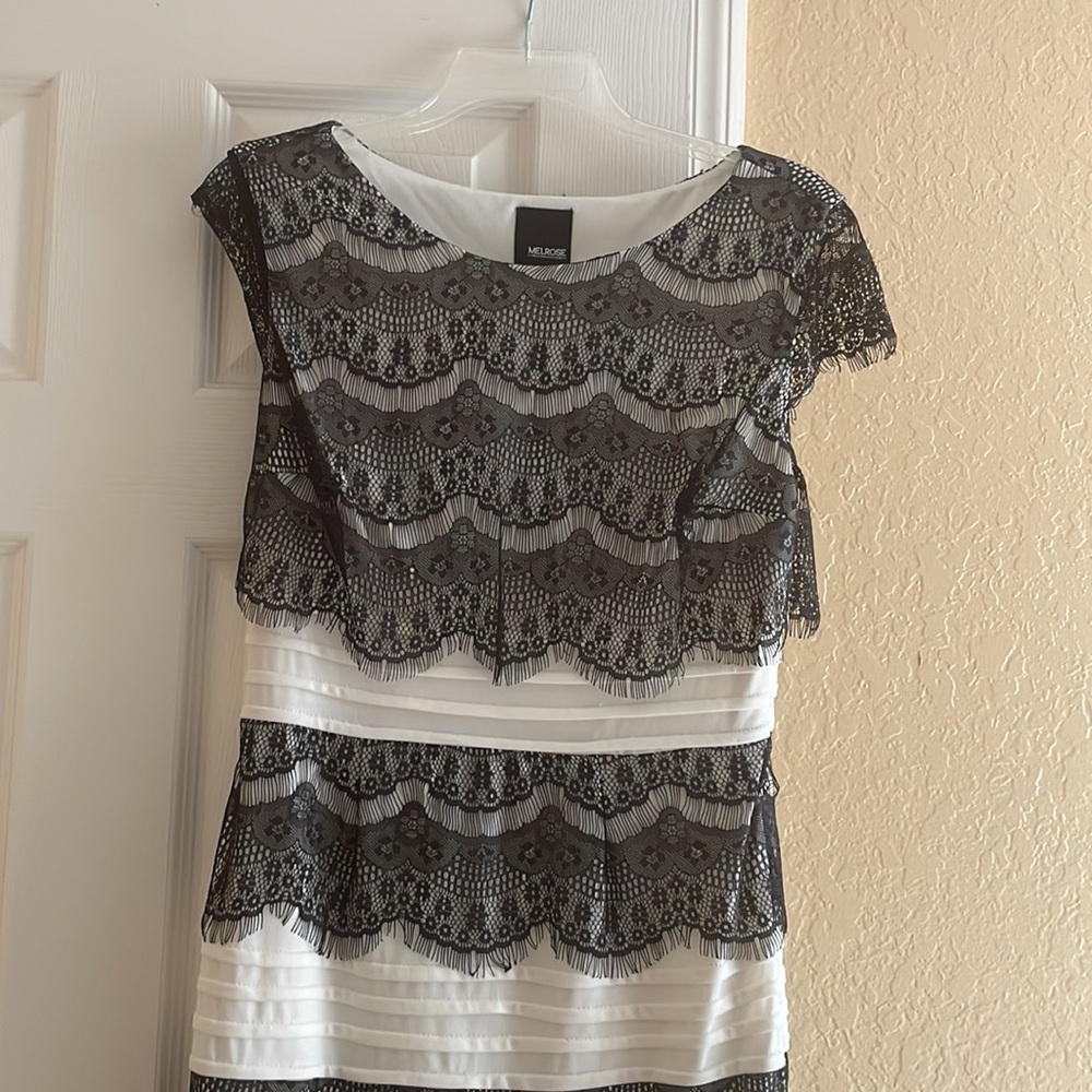 Dress - Picture 2 of 3
